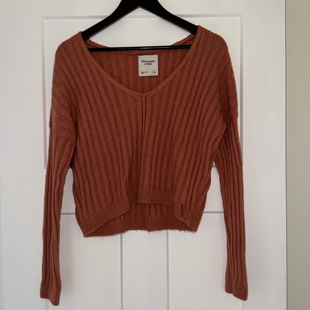 Abercrombie & Fitch cable knit cropped sweater